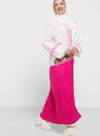 Colorblock Detail Abaya With Sheila 