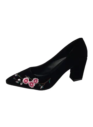 Embroidered High Heel Pumps Black 