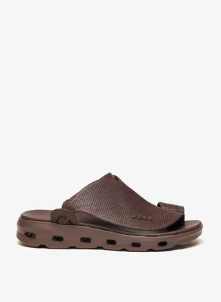 Men's Textured Slip-On Arabic Sandals with Toe Loop 