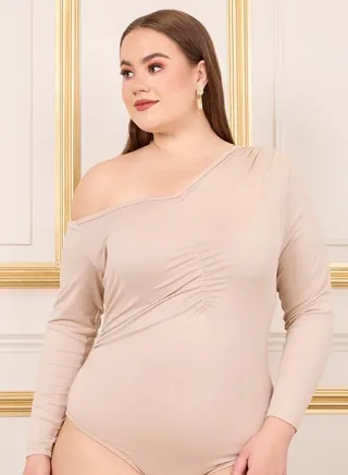 Plus Asymmetric Neck Ruched Detail Bodysuit 