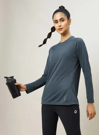 Solid T-Shirt with Long Sleeves 