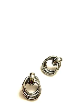 Attatched circles silver earrings 