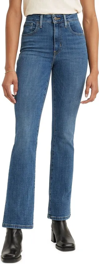 Levi's Women's 725 High Rise Bootcut Jeans (Standard and Plus)