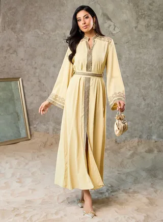Embroidered Lace Trim Notch Neck Belted Jalabiya 