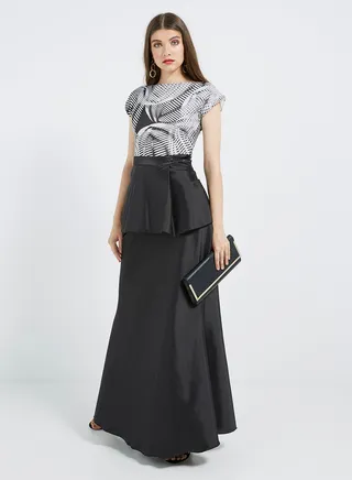 Waist Embellished Maxi Dress Black /White 