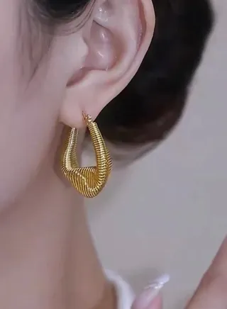 Elegant Stainless Steel Gold Plated Hoop Earrings For Women 