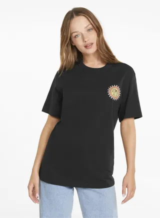 DOWNTOWN Womens Relaxed Graphic T-Shirt 