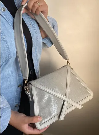 شنطة كروس حريمى 