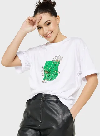 Embellished Graphic Detail T-Shirt 
