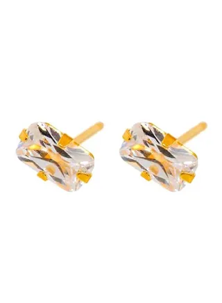 Fashionable Gp Cubic Zircon Emerald Studs 