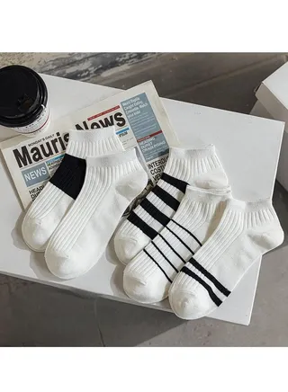 Men Absorb Sweat and Deodorize Socks 5 Pairs High Quality Socks One Size Fits All 