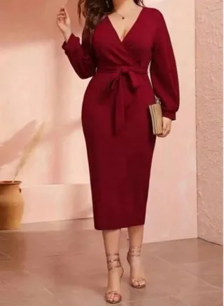 Women's dress, distinctive color and model, one of the latest trends of 2024 