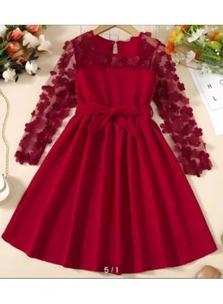 Girls' dress, new and distinctive model 