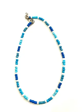 Blue/white beeded necklace 