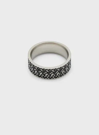 Zig Zag Motif Ring