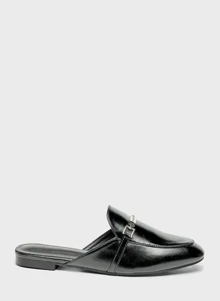 Essential Slip Ons