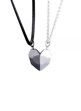 2 Pcs Magnetic Couple Necklace Heart Shaped 