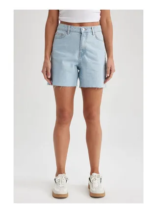 Woman Boyfriend Denim Short 
