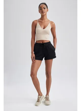 Woman Standart Fit Knitted Short 