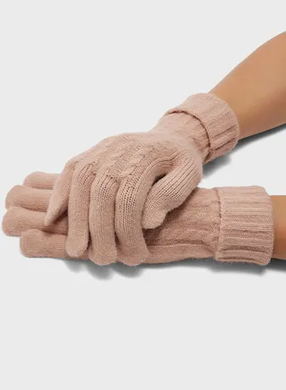 Onlanna Cable Knit Gloves
