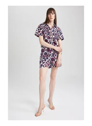 Woman Woven Short 