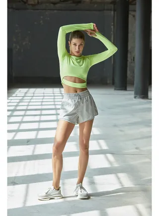 Gray Parachute Fabric 2-Layer Knitted Sports Shorts with Inside Shorts TWOAW21SR0012 