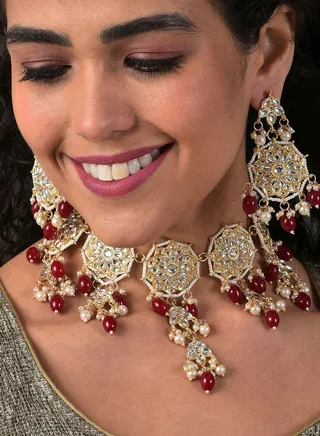 Gold Plated Kundan & Beads Necklace and Earrings Set