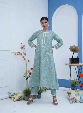 Casual Maxi Jalabiya: Green Dotted Print Pattern, 100% Cotton, White Lace on Front and Sleeves with One Front Pocket 