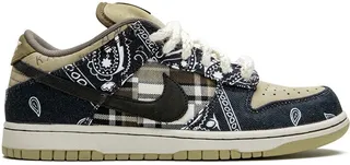 x Travis Scott SB Dunk Low sneakers