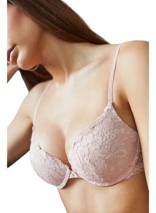 GORGEOUS lace push up bra 