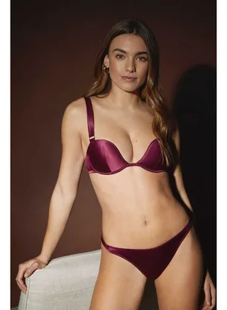 BEAUTIFUL Classic satin bra 