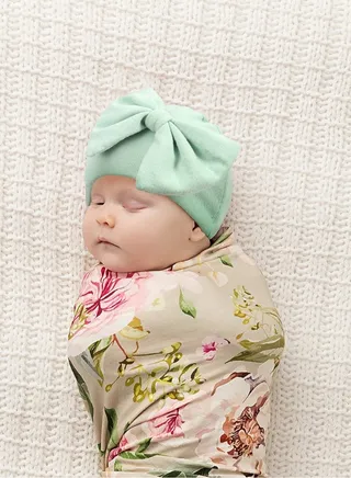 Newborn Bowtie Pullover Hat Green 