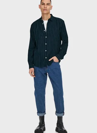 Light Wash Slim Fit Jeans 