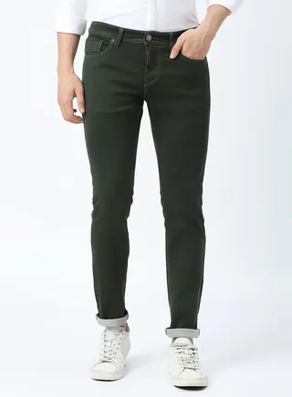 Mid Rise Jeans with Pocket Detail