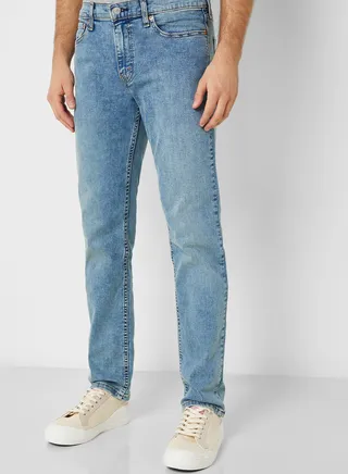 Light Wash Straight Fit Jeans 