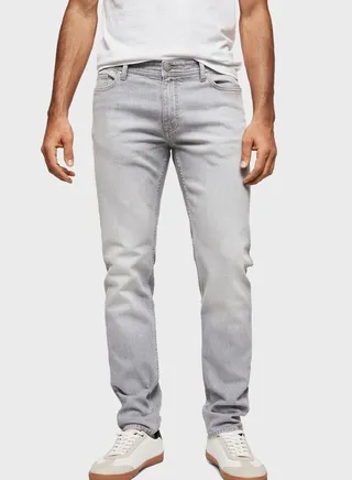 Rise Wash Straight Fit Jeans