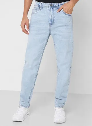 Light Wash Relaxed Fit Jeans 