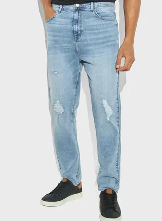 Light Wash Ripped Jeans 