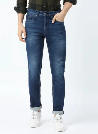 Mid Rise Low Fade Jeans with Pocket Detail