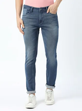 Mid Rise Faded Jeans with Pocket Detail