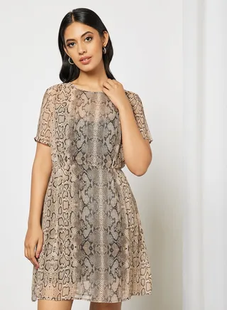 Casual Polyester Short Sleeve Mini Length Dress With Round Neck Animal Printed Pattern Beige/Brown 