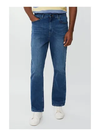 Bootcut Mid Blue Stretch Jean 