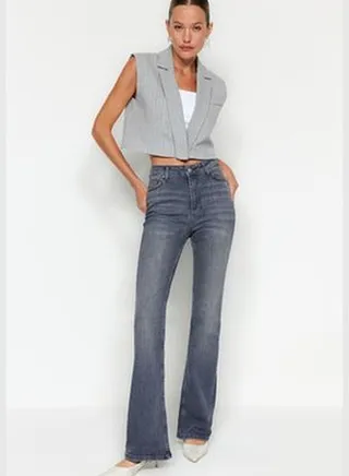 Gray High Waist Flare Jeans TWOAW24JE00143