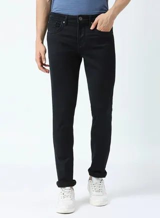 Mid Rise Solid Slim Fit Jeans with Pocket Construct 