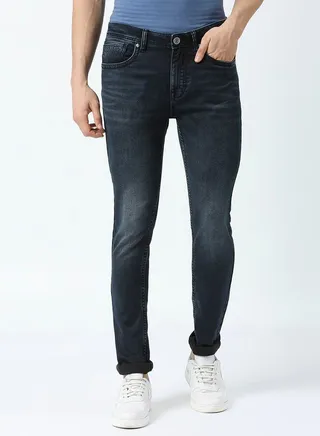 Mid Rise Skinny Jeans with Pocket Construct 