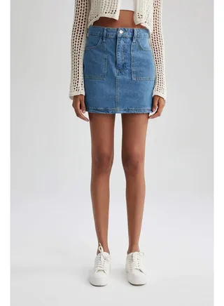 Woman Cargo Fit Denim Skirt 