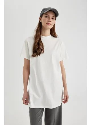 Woman Regular Fit Bike Neck Knitted Short Sleeve Tunic 