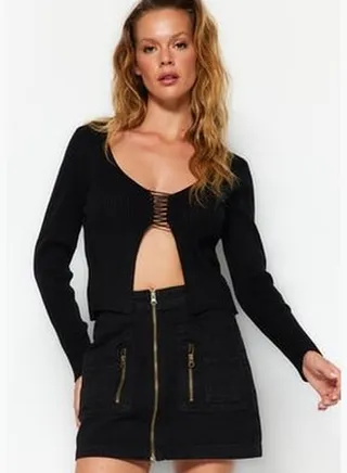 Black Crop V-Neck Knitwear Sweater TWOAW24KZ01083
