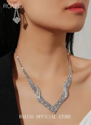 3 Pcs Rhinestone Necklace Earrings Set Flash Diamond V-neck Collar Chain Ear Drop Dangle Bridal Evening Dress Accessories for Women Silver/Clear 