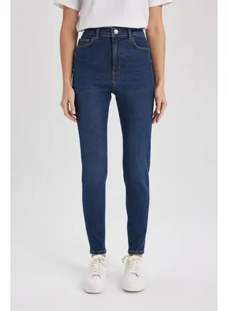 Woman Skinny Fit Denim Trousers 